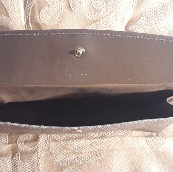 Vintage Movado Made in Italy Small Tan Clutch Purse - Picture 6 of 14